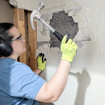 How to Demo a Bathroom: A Step by Step Guide to Doing it Yourself