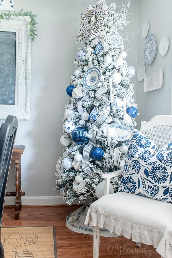 Blue and white french country Christmas tree.