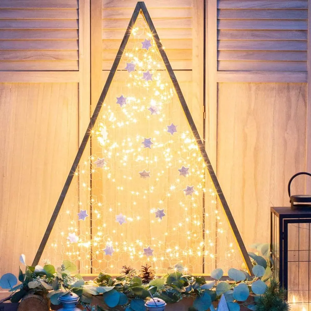 31 Charming DIY Wooden Christmas Trees To Help Deck the Halls