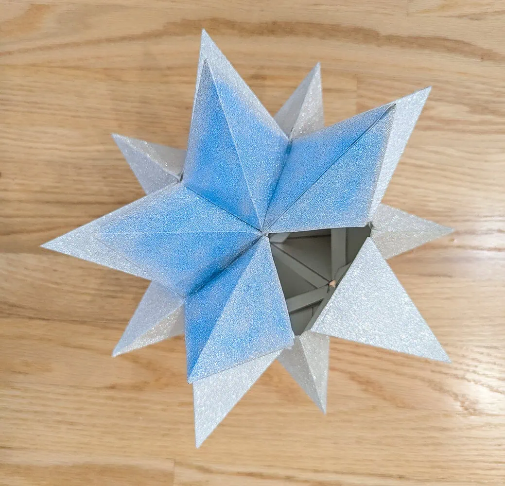 final step of making 3d Christmas tree star.