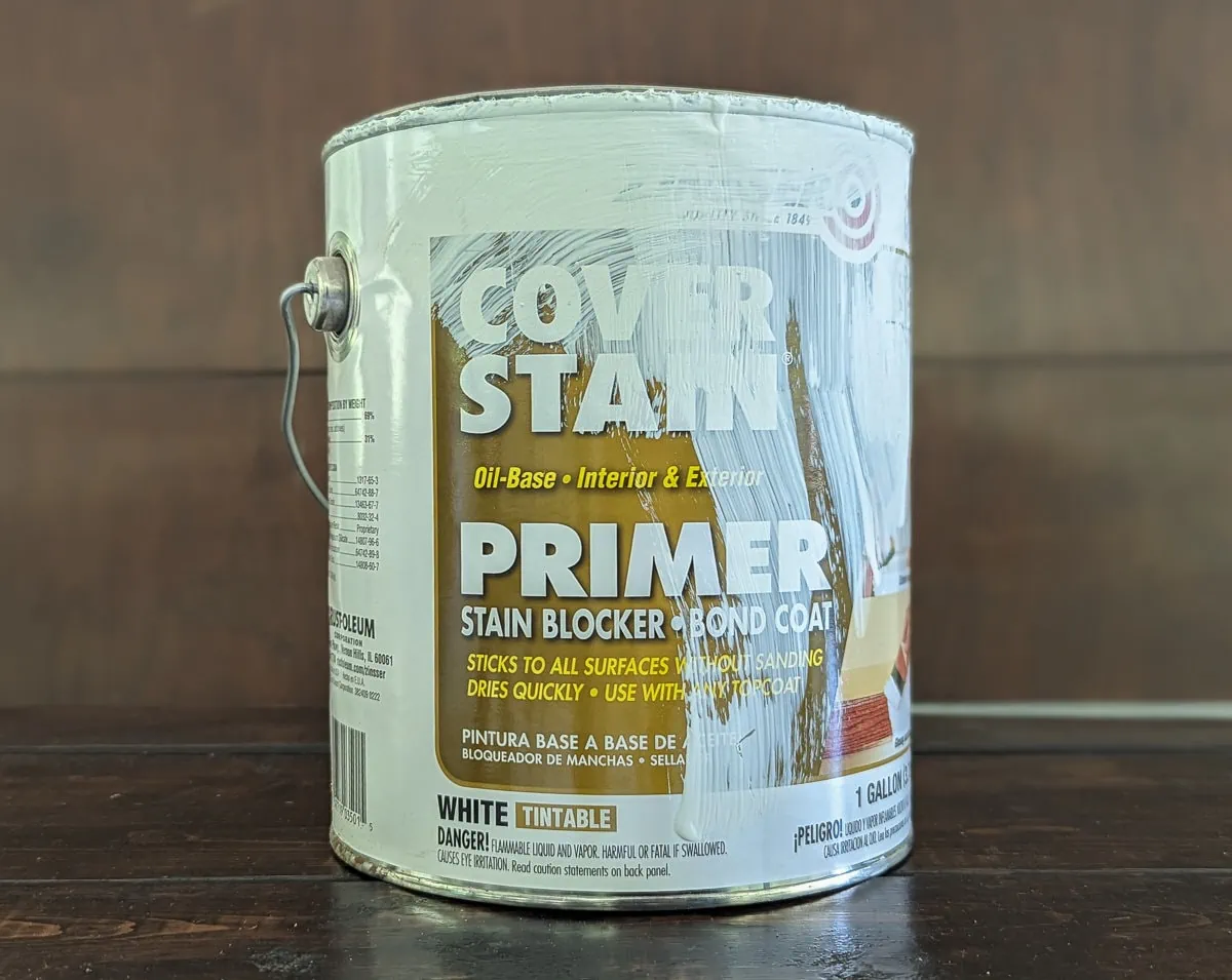 can of Zinsser oil based cover stain primer.