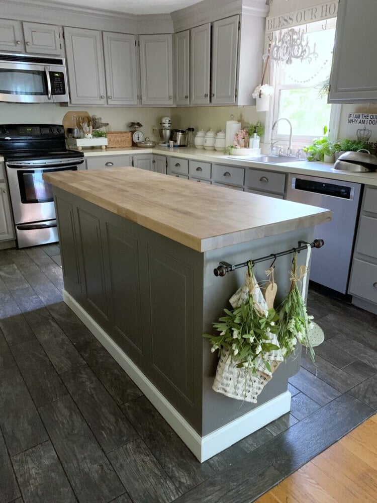 29 Genius Repurposed Furniture Ideas for Every Room in the House