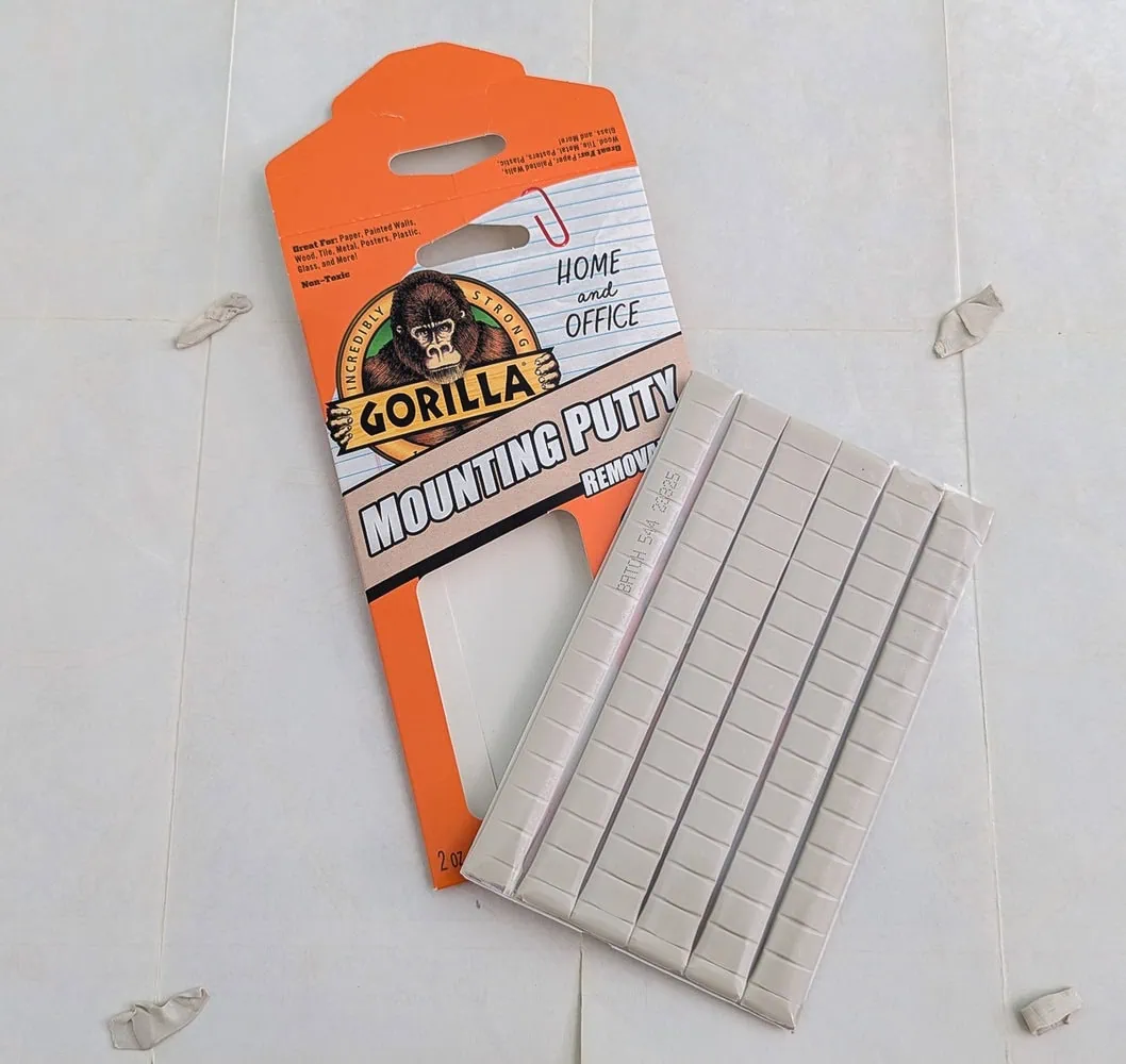 gorilla glue mounting putty.