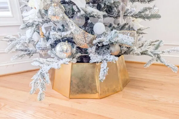 How to Make a Beautiful DIY Christmas Tree Collar for Cheap
