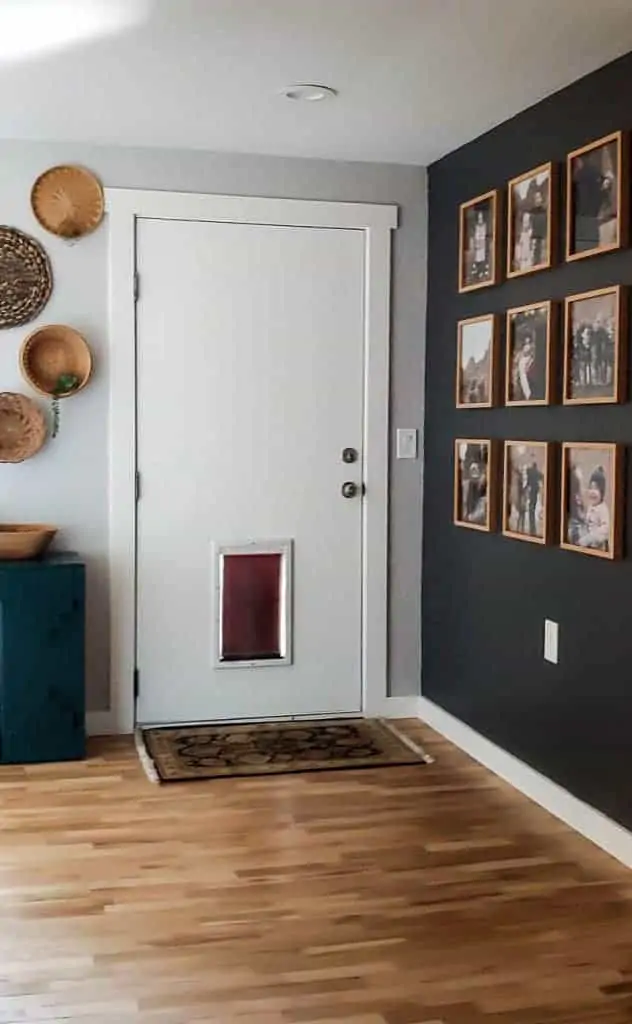9 image gallery wall in kitchen