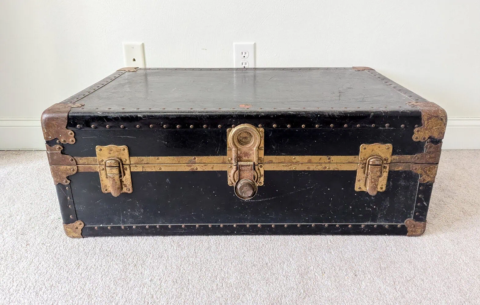 vintage military foot locker.