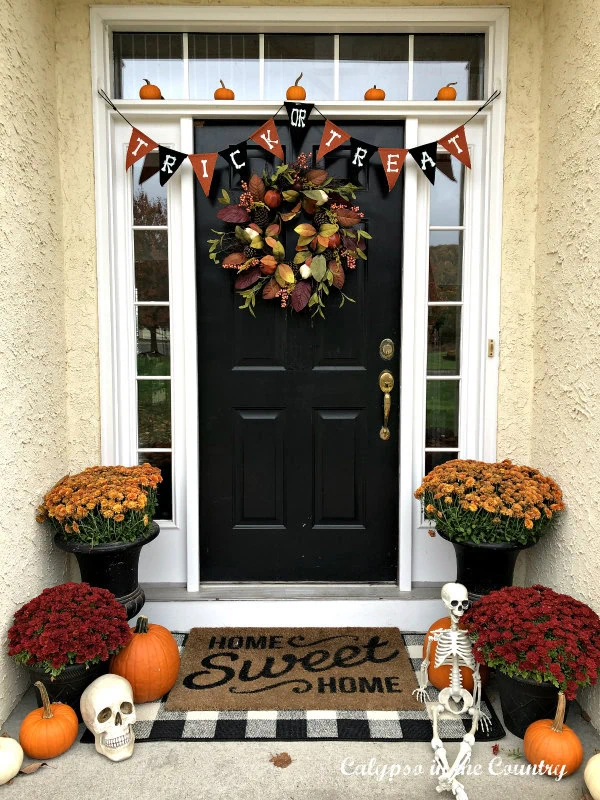 fall to Halloween porch decor