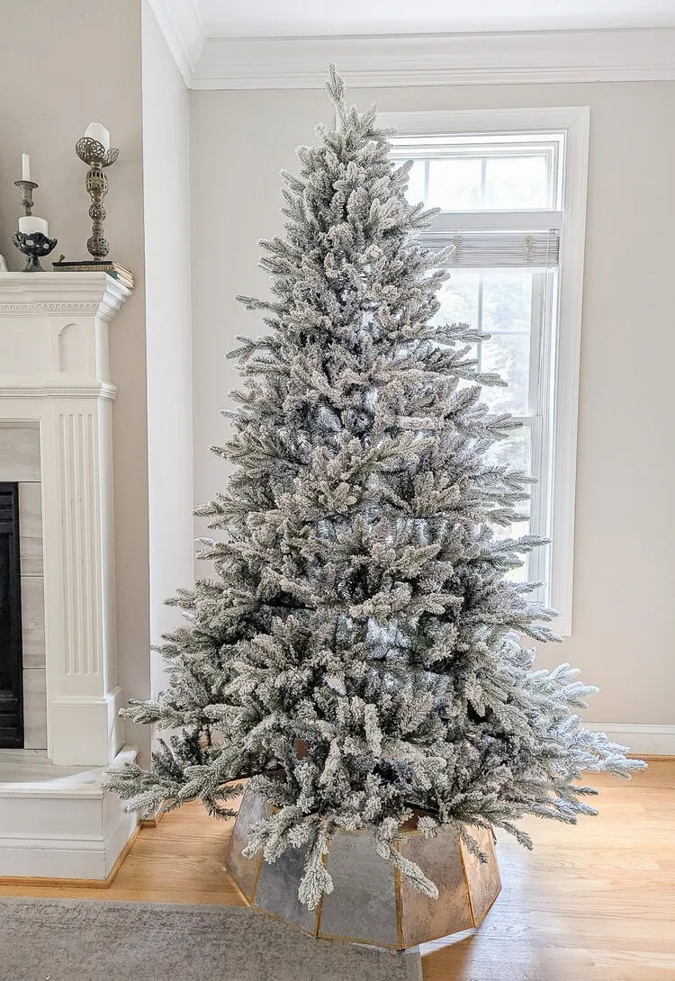 King of Christmas queen flock tree.